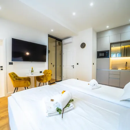 Luxury & Aurea *