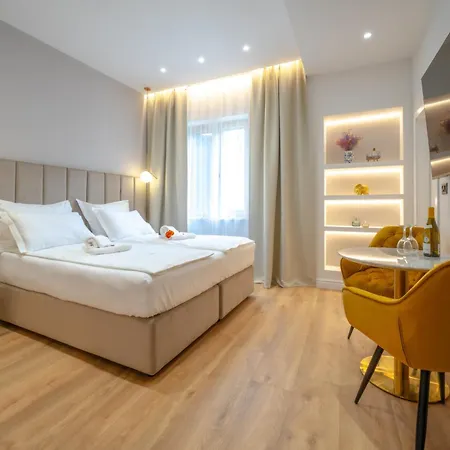 Luxury Apartment & Rooms Aurea Apartament *