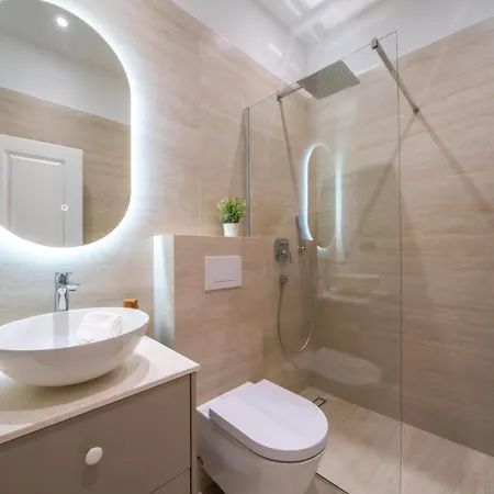 Luxury Apartment & Rooms Aurea Apartament *